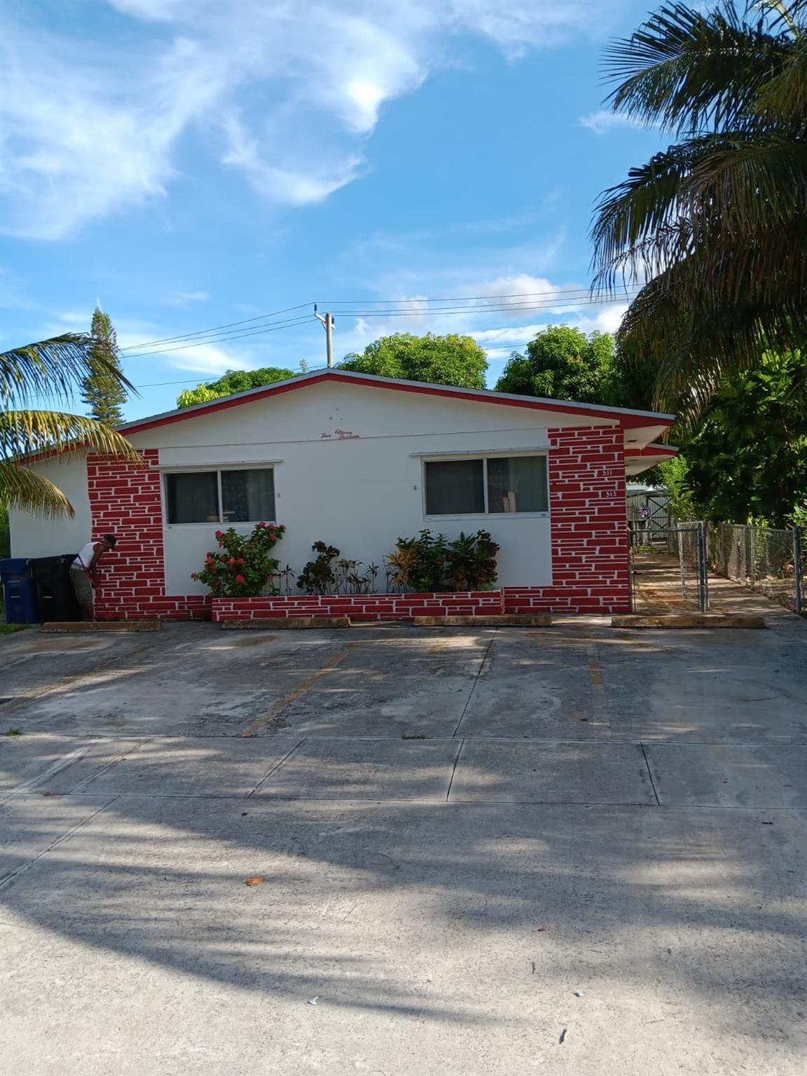 Move-in ready 2 bedroom 2 bathroom duplex in a quiet community. 2 assigned parking spaces with washer and dryer hookup in storage room. Close to Aventura Waterways K-8, A rated school. property is located in one of the most desirable city. Close to transportation, shops, Gulfstream Casino and Racing. Conveniently located near Ft Lauderdale and Miami. Close to Hollywood International Airport.
