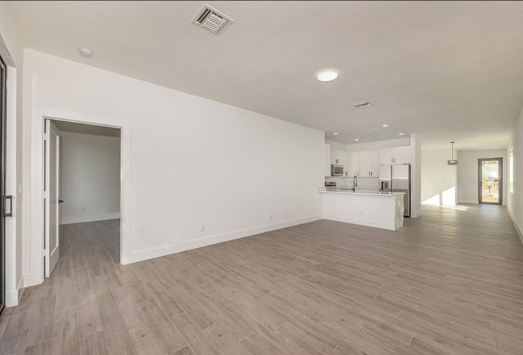 SUNLAND GARDENS - Residential