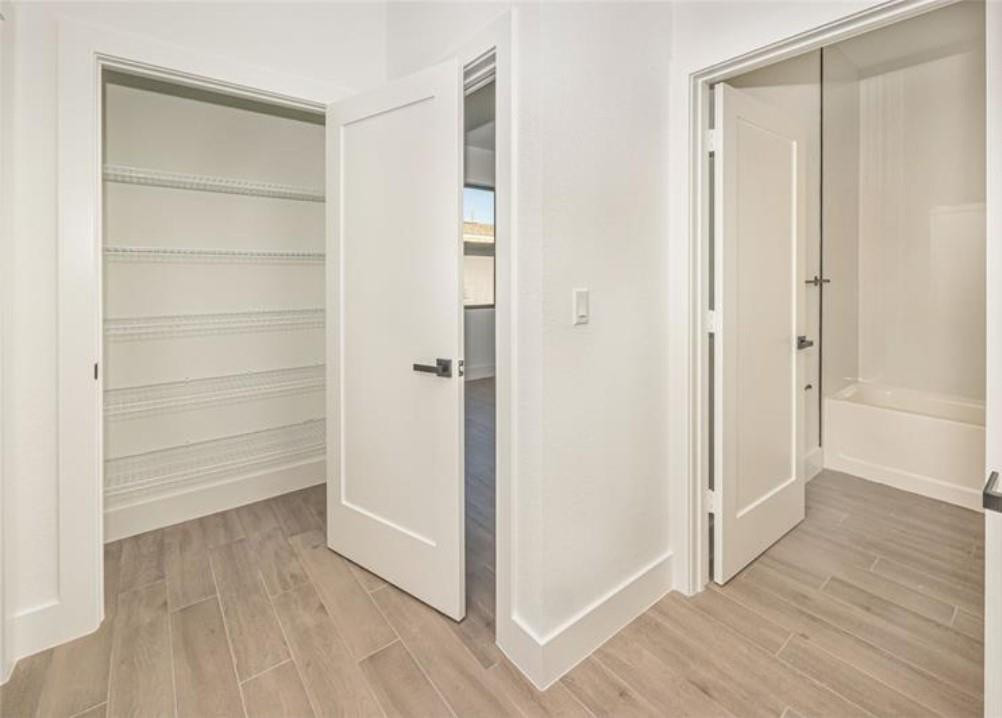 SUNLAND GARDENS - Residential