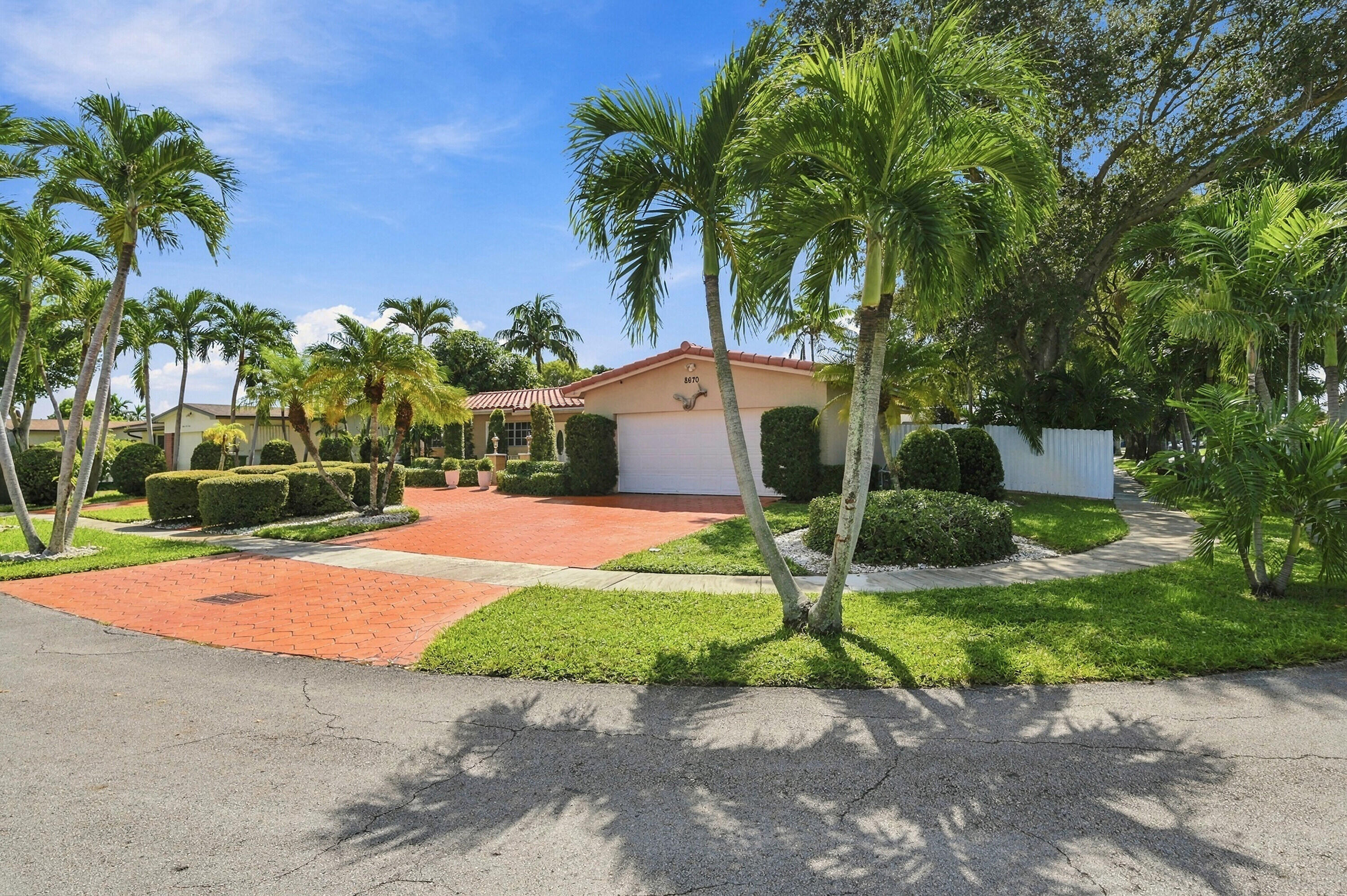 8670 NW 19TH Street