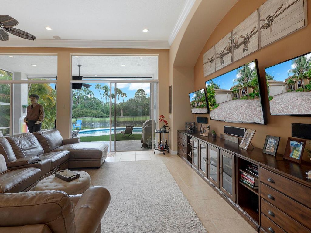 Photo of 158 Esperanza Way, Palm Beach Gardens, FL 33418 (MLS # R10965520)