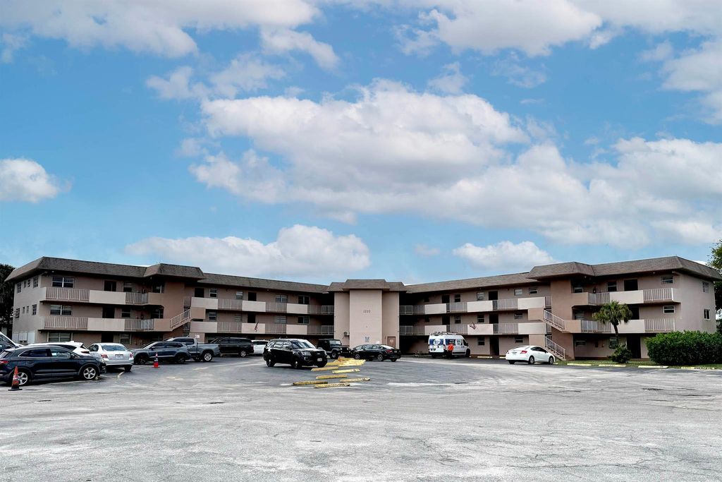 Photo of 1200 Tallwood Avenue #202, Hollywood, FL 33021 (MLS # R11149641)