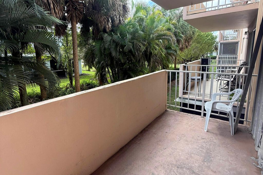 Photo of 1200 Tallwood Avenue #202, Hollywood, FL 33021 (MLS # R11149641)