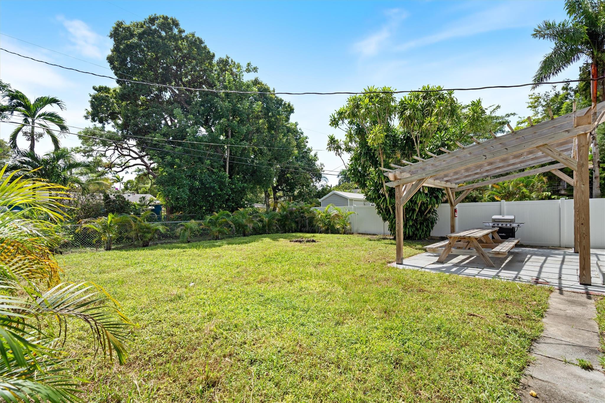 TARPON RIVER - Residential