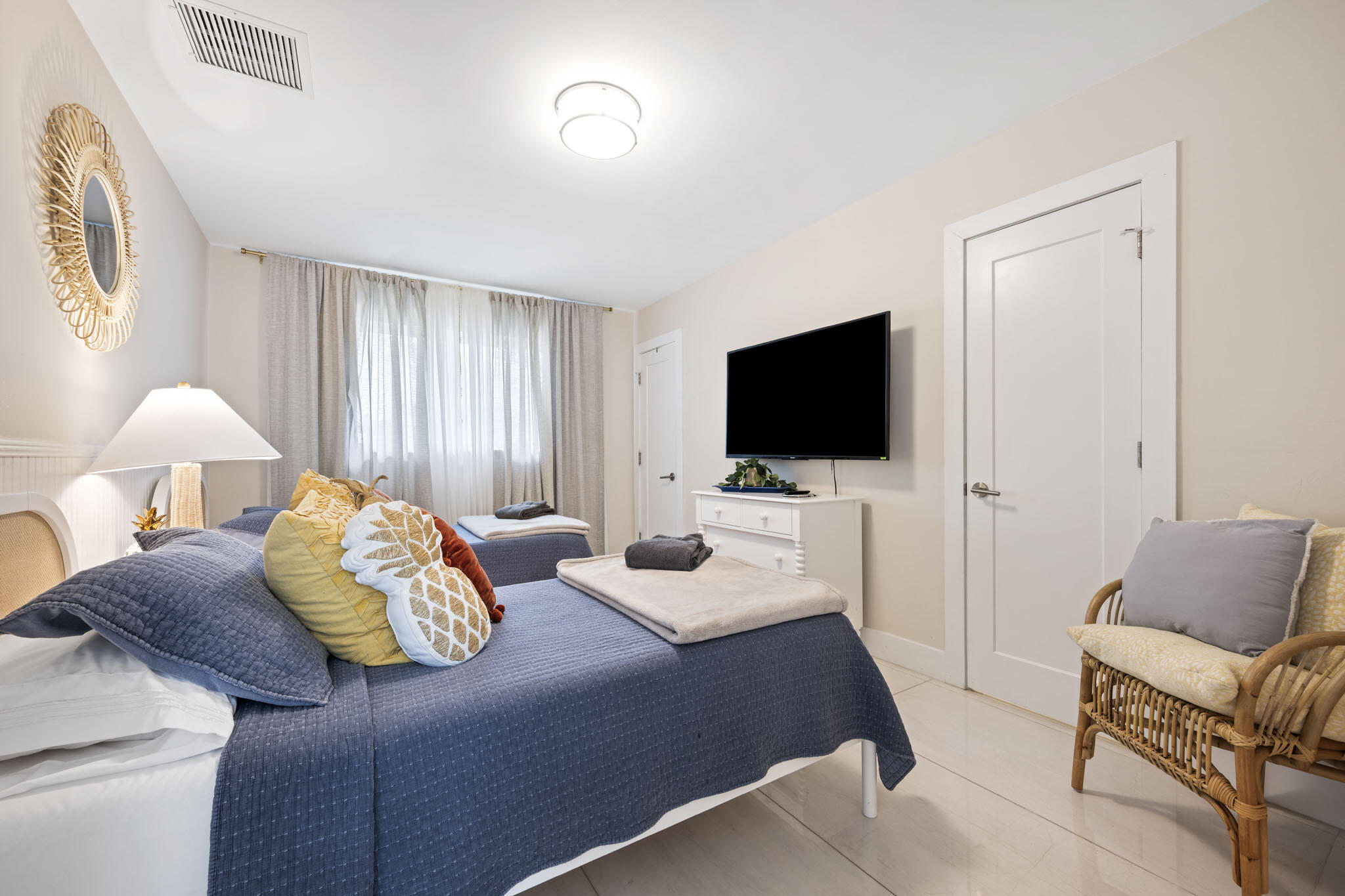 LAUDERDALE BEACH EXT - Residential Lease