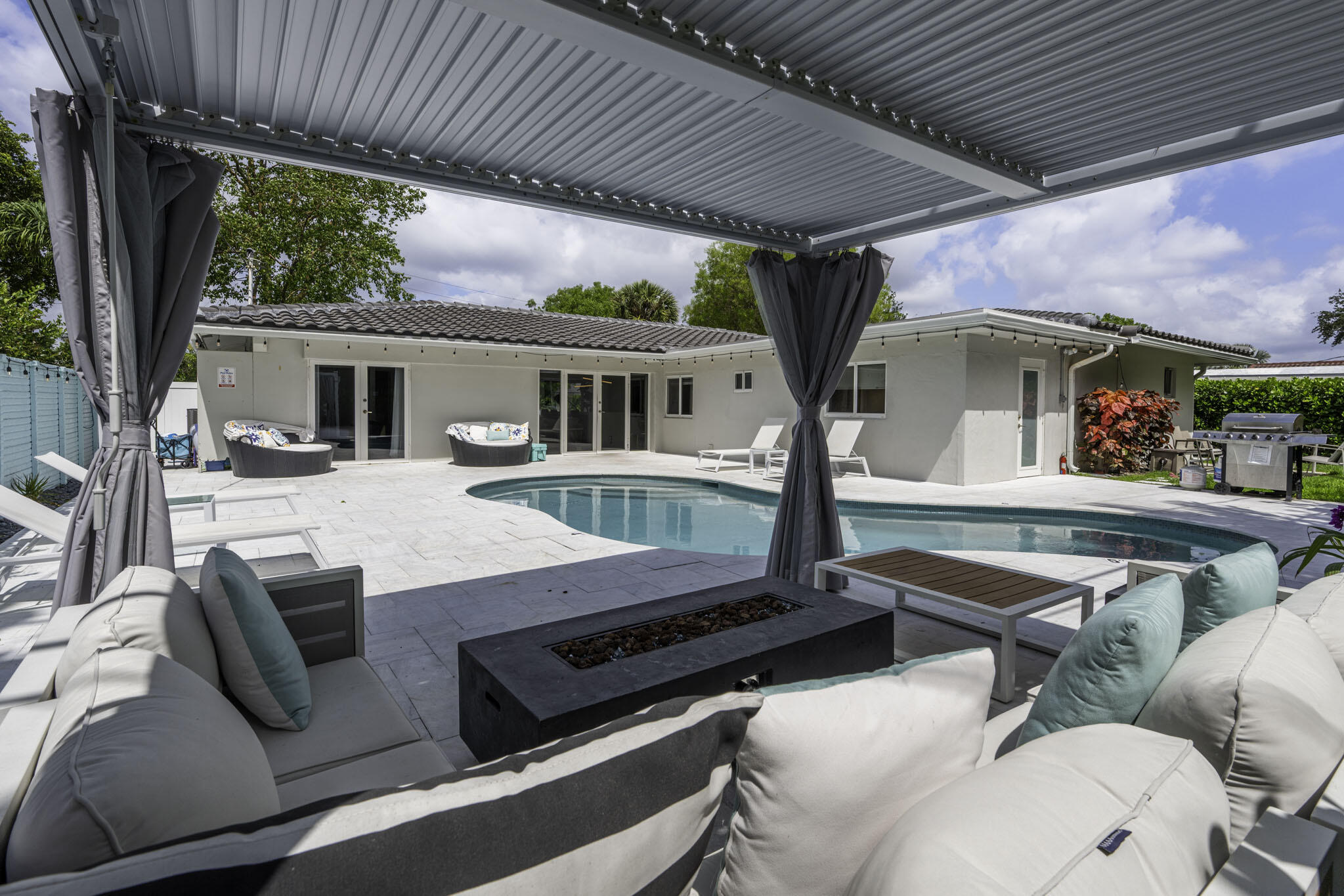 LAUDERDALE BEACH EXT - Residential Lease