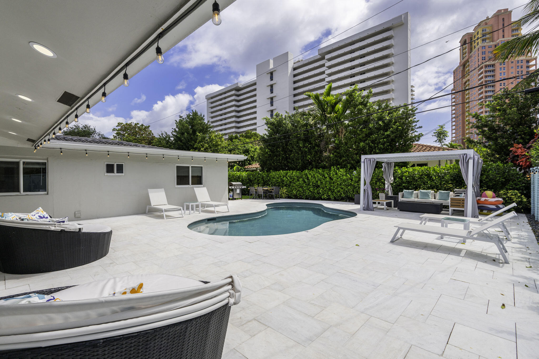 LAUDERDALE BEACH EXT - Residential Lease