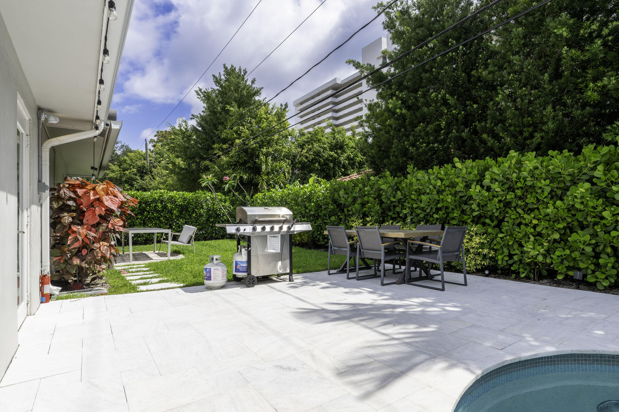 LAUDERDALE BEACH EXT - Residential Lease