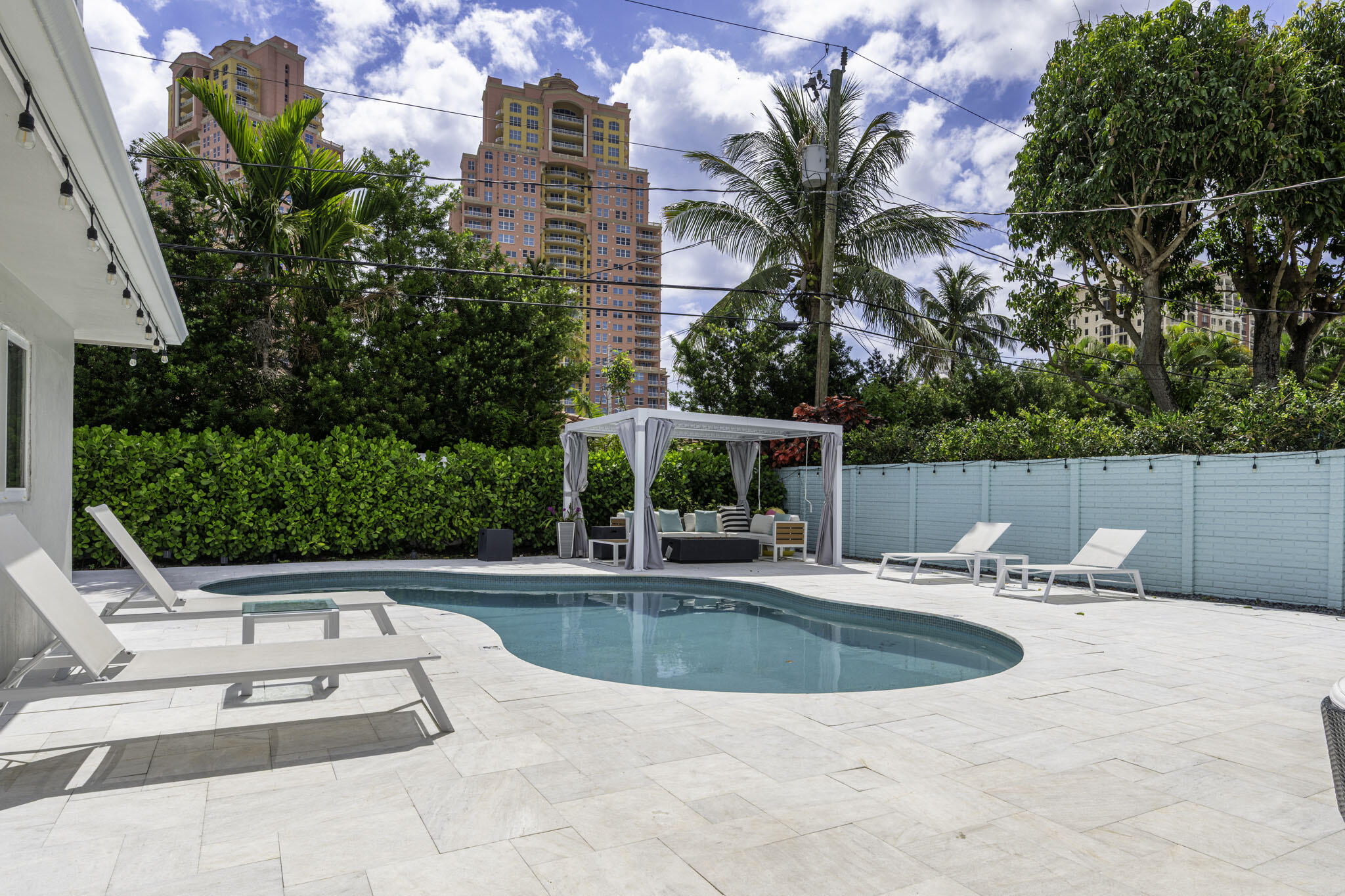 LAUDERDALE BEACH EXT - Residential Lease