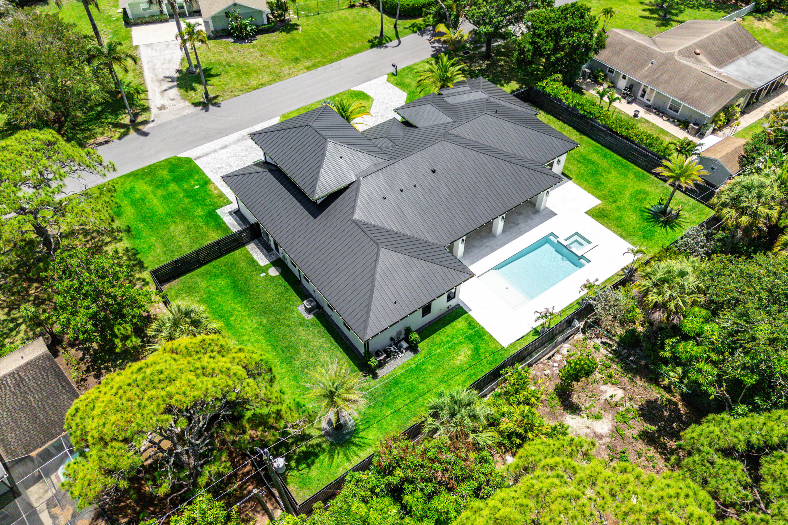 LOXAHATCHEE GARDENS IN - Residential