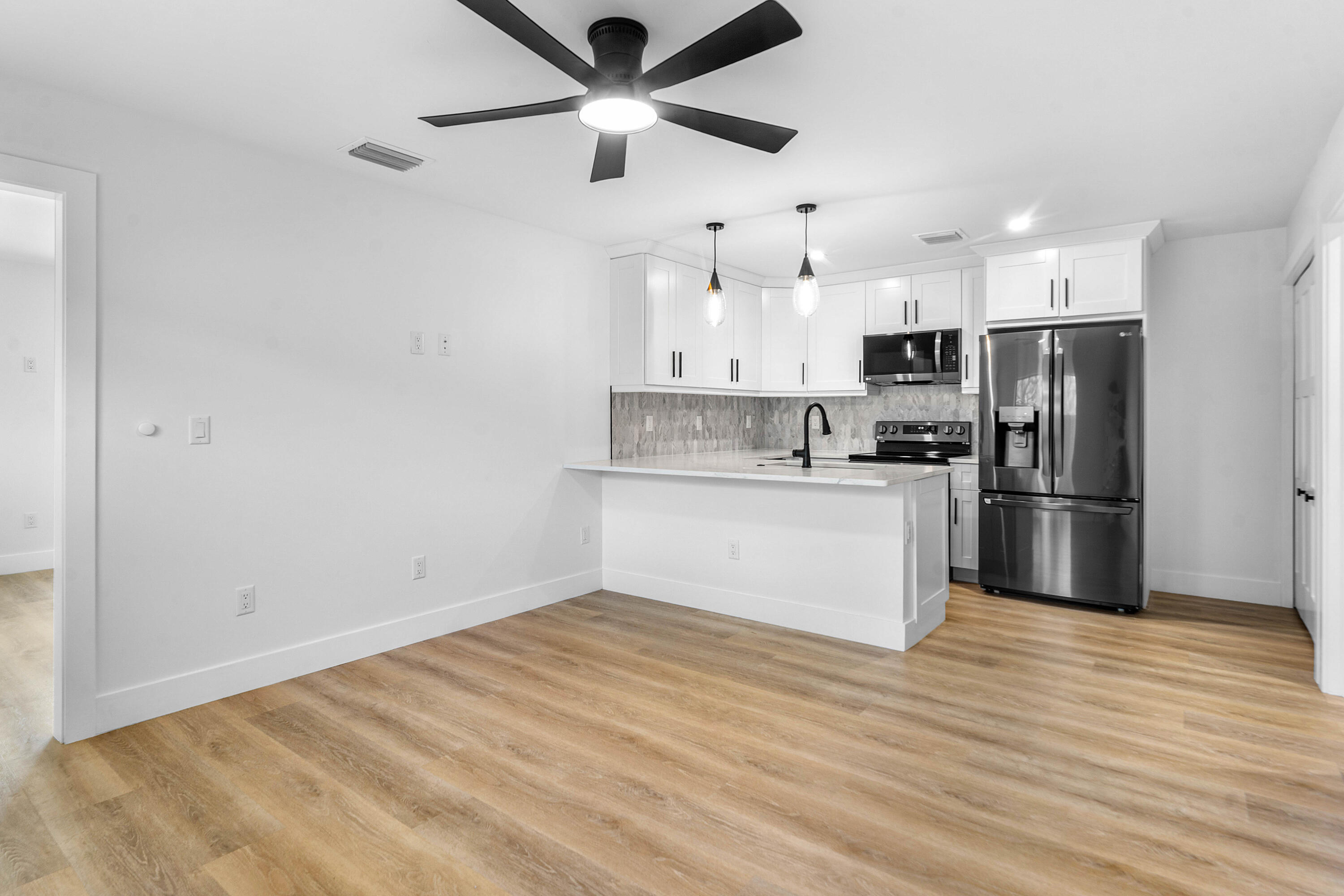 LOXAHATCHEE GARDENS IN - Residential