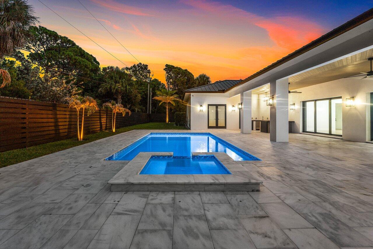 LOXAHATCHEE GARDENS IN - Residential