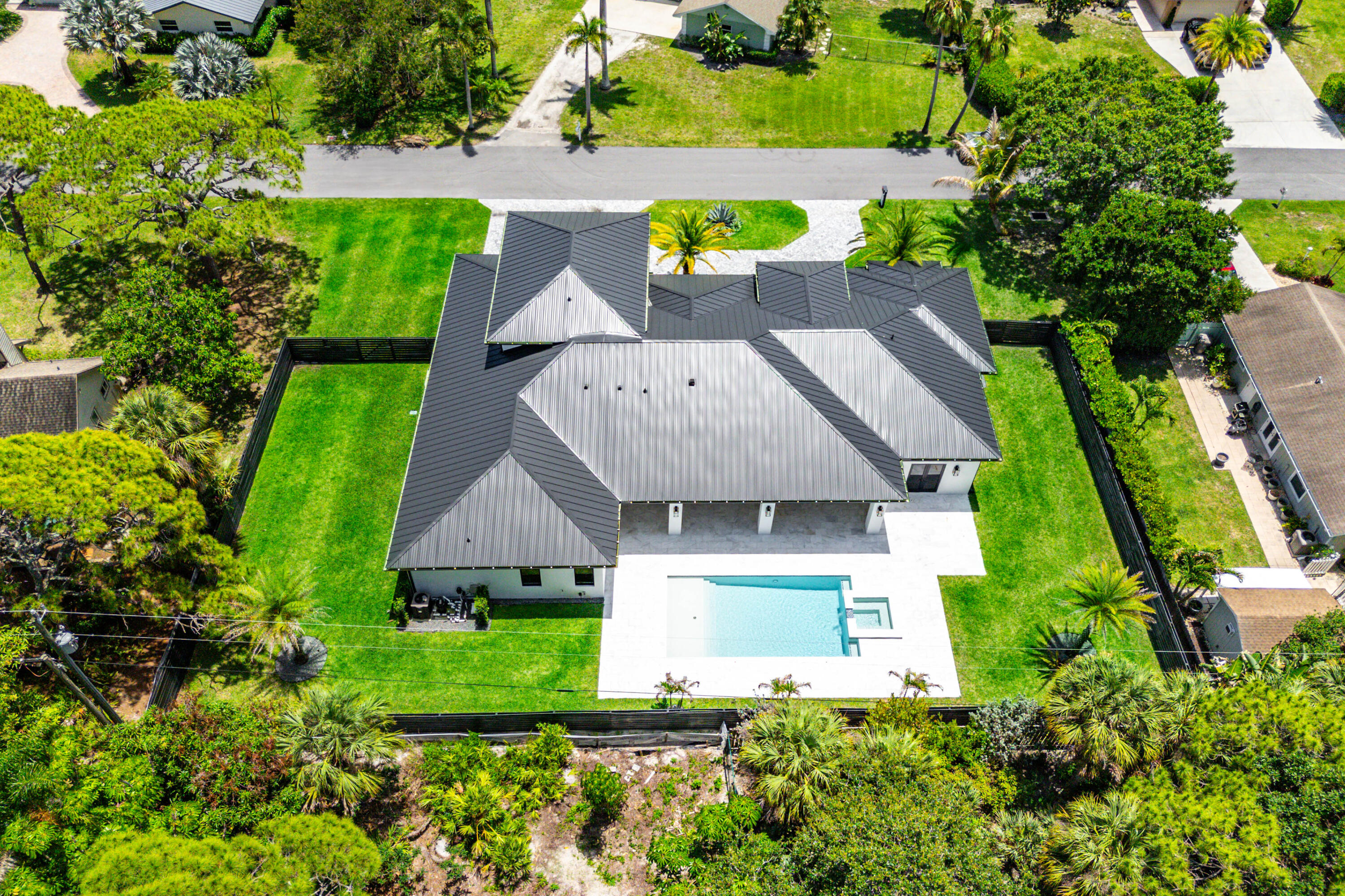 LOXAHATCHEE GARDENS IN - Residential