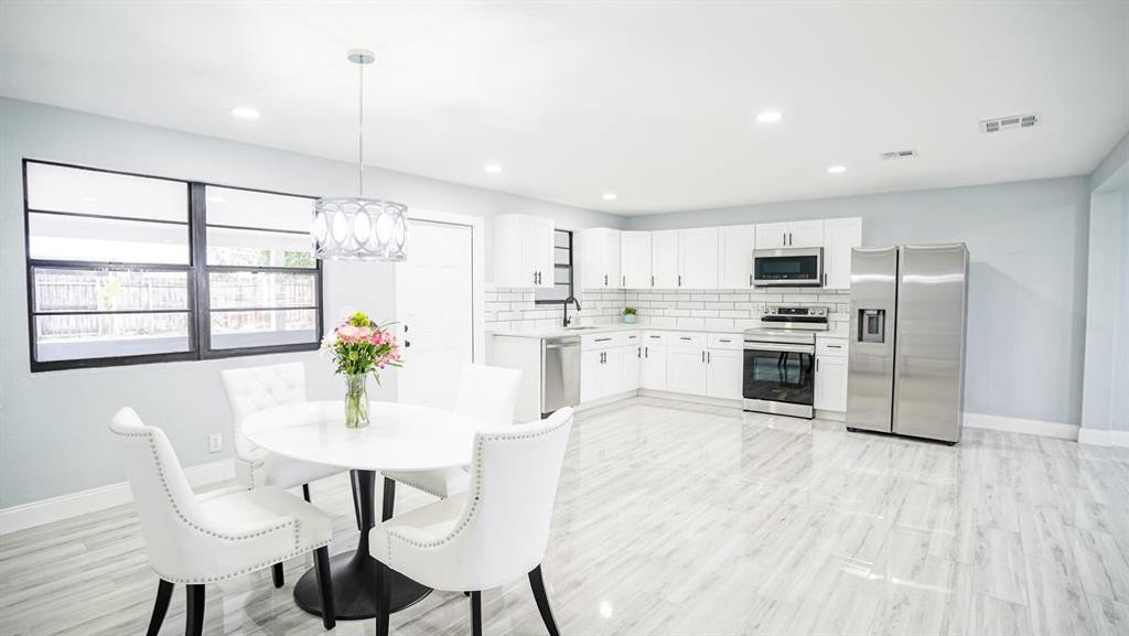 Photo of 4421 Applecrest Drive, Palm Beach Gardens, FL 33410 (MLS # R10778485)