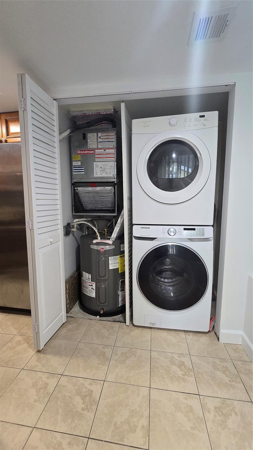 Breezes At Palm Aire Cond - Residential Lease