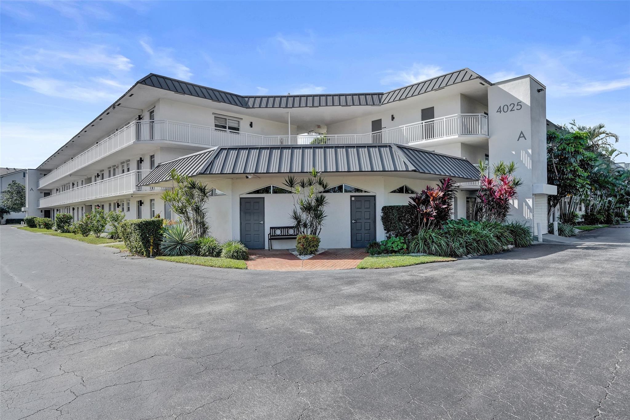 Kings Park Garden Apts Co - Residential Lease