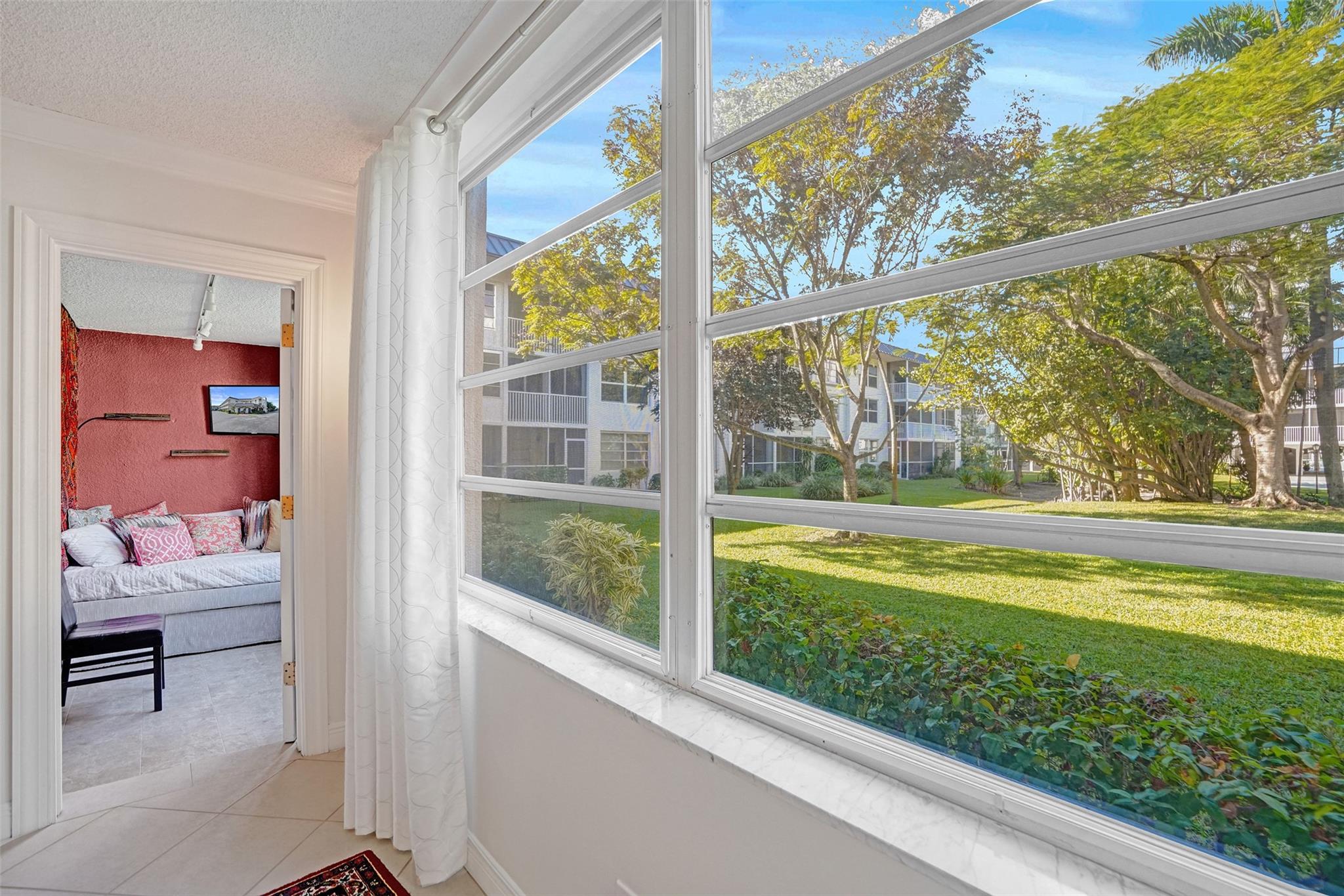 Kings Park Garden Apts Co - Residential Lease