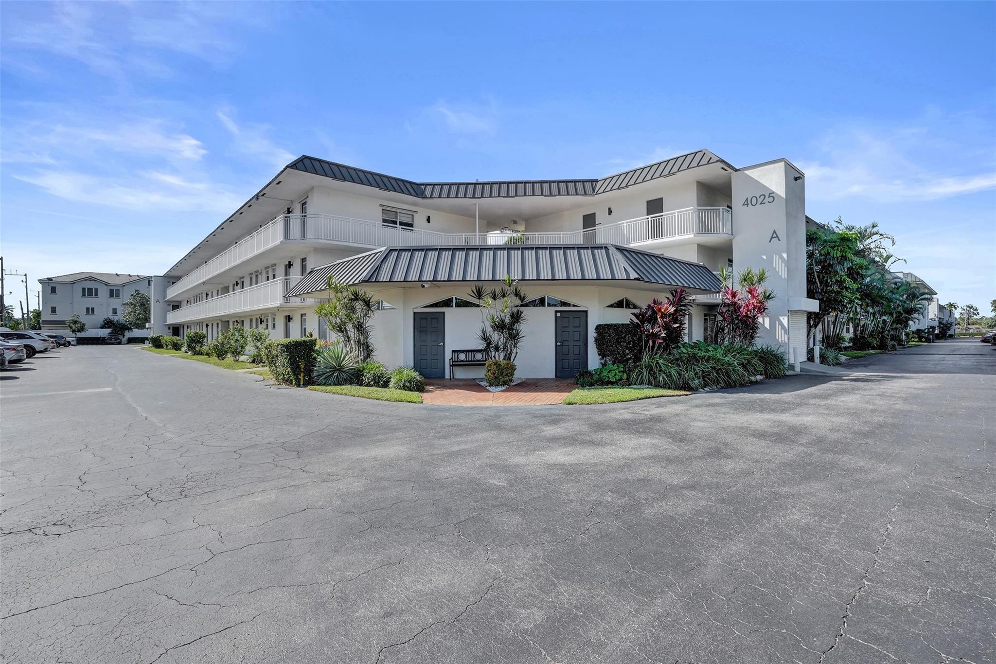 Kings Park Garden Apts Co - Residential Lease