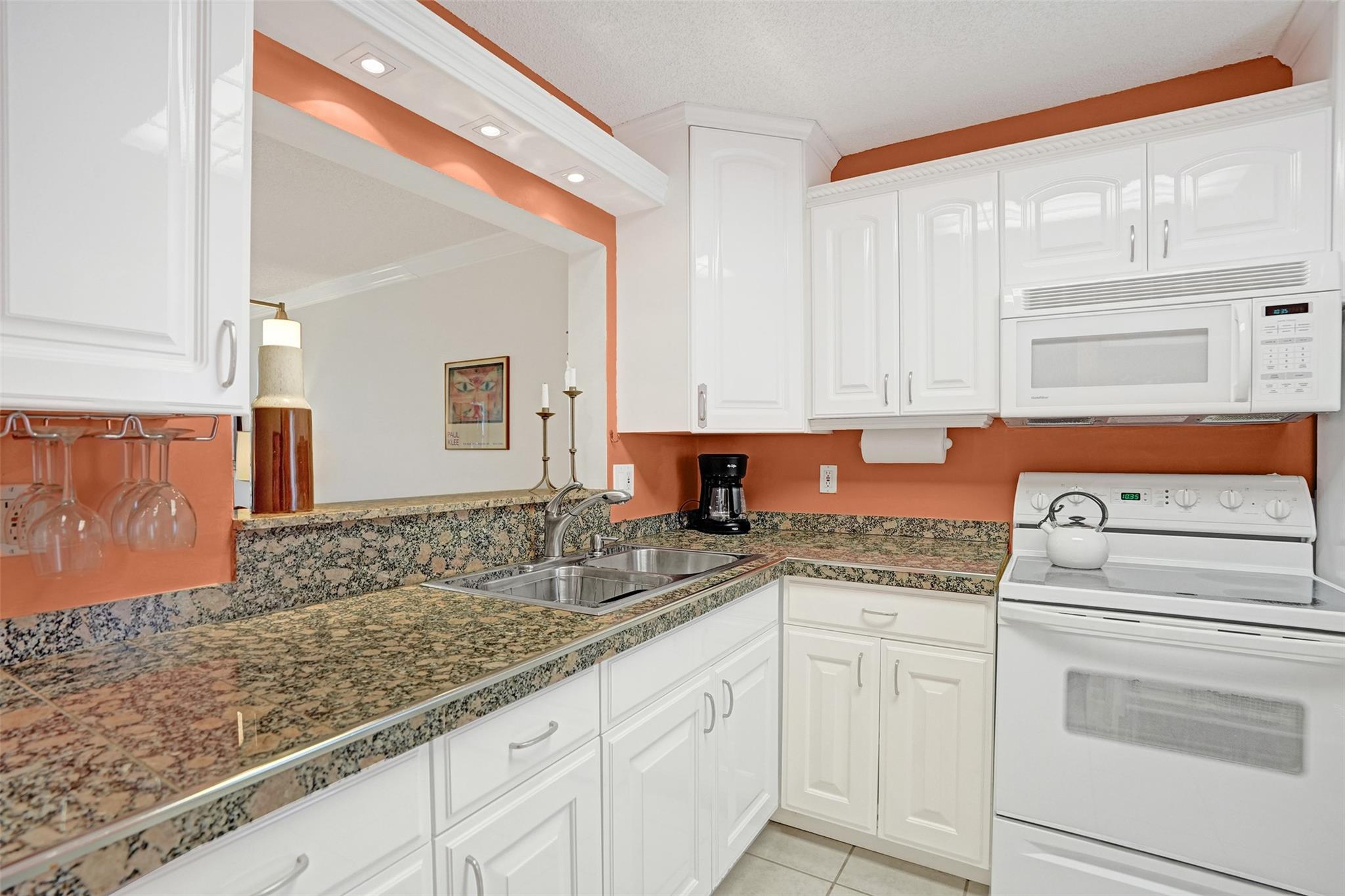 Kings Park Garden Apts Co - Residential Lease