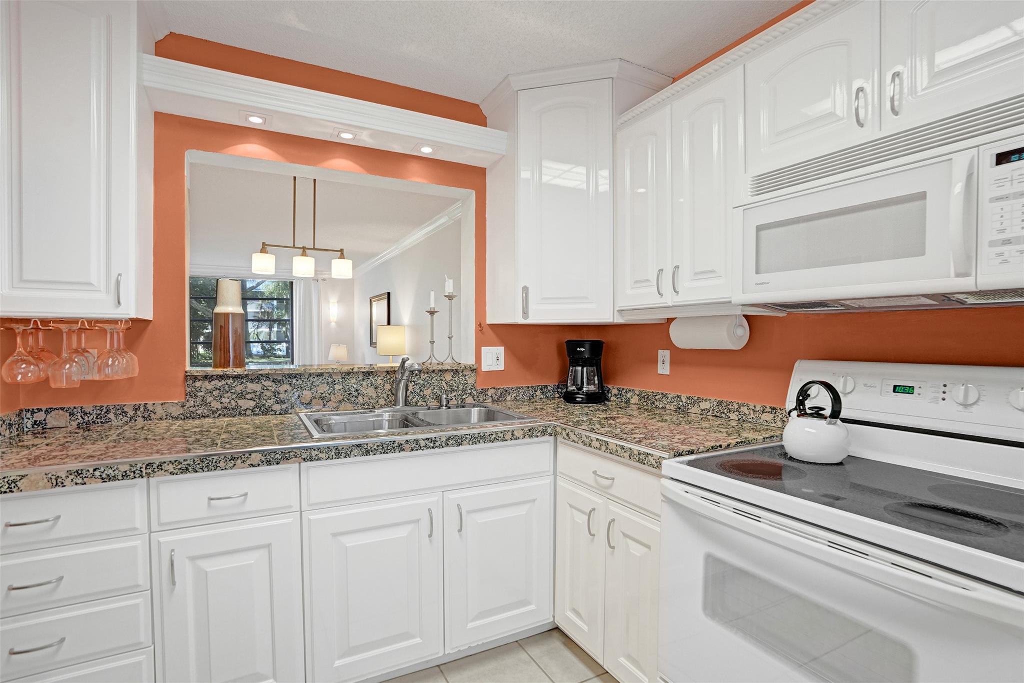 Kings Park Garden Apts Co - Residential Lease