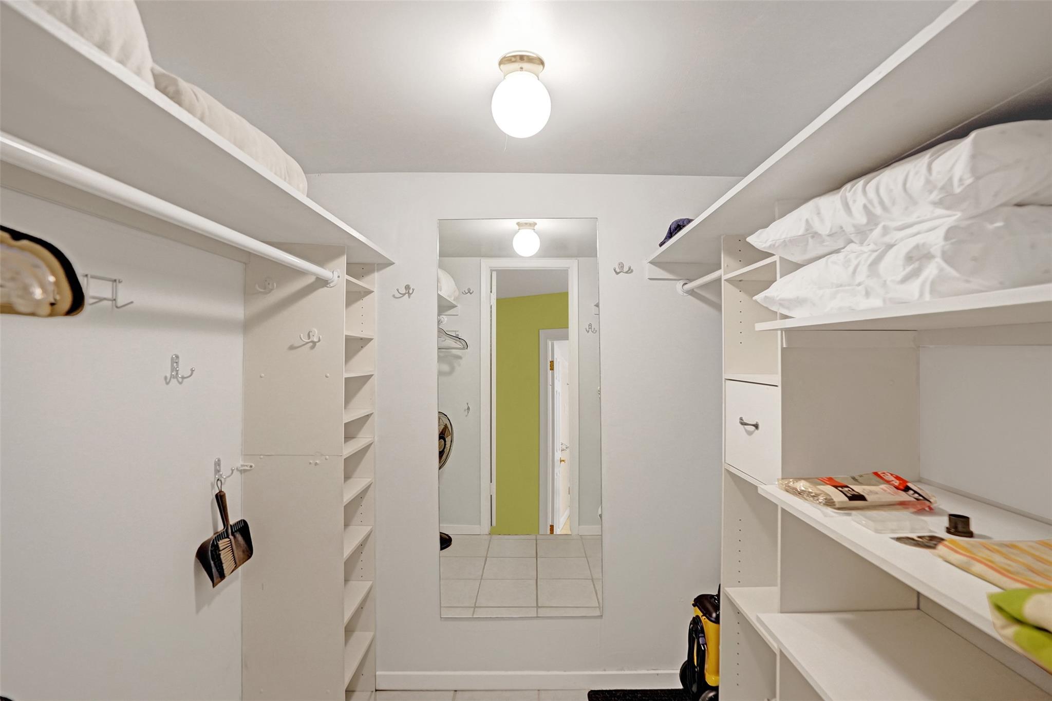 Kings Park Garden Apts Co - Residential Lease