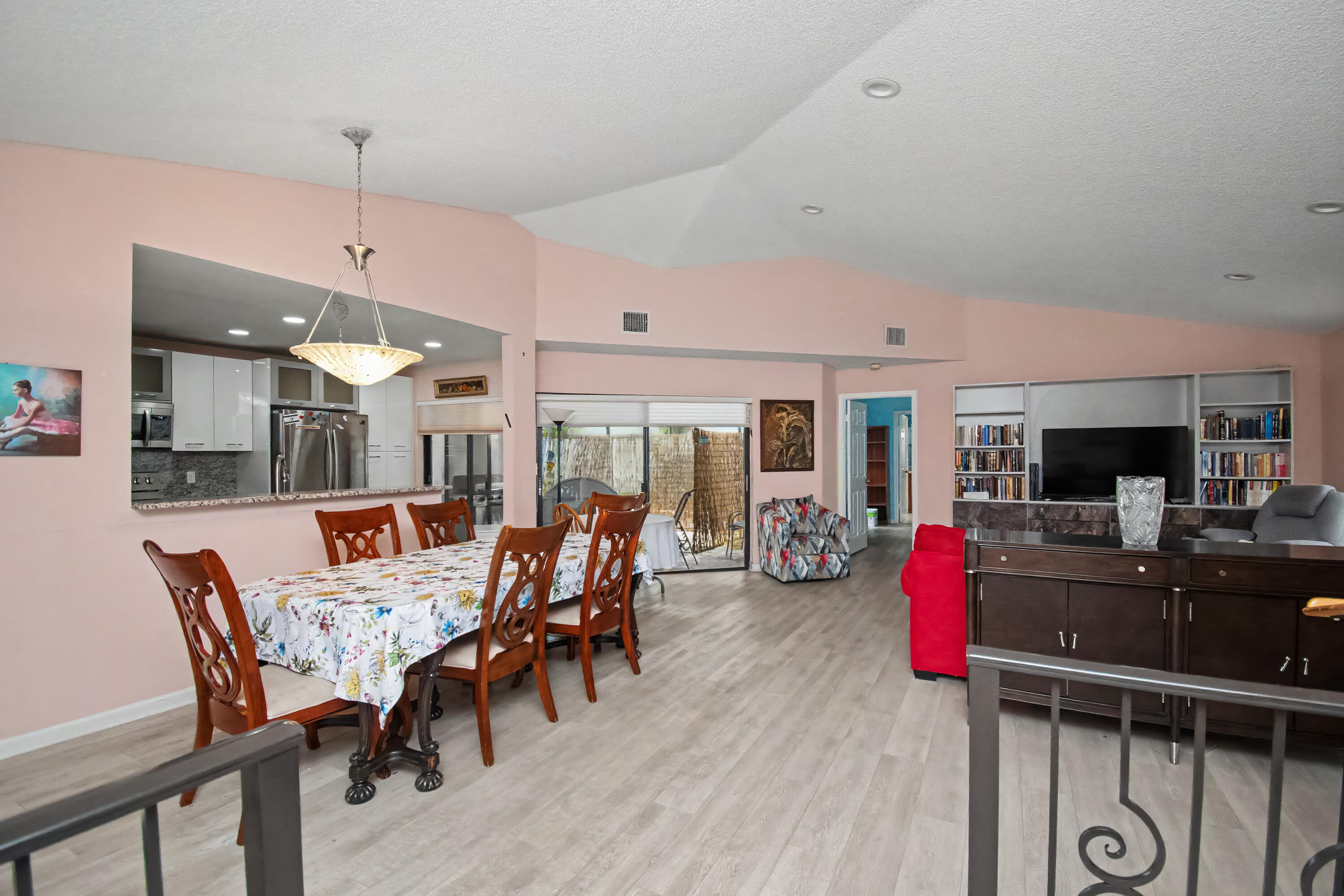 7986 Palacio Del Mar Drive