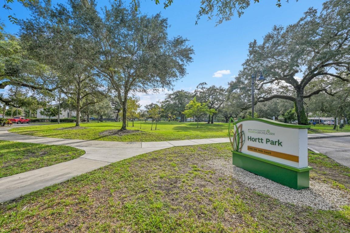 Shady Banks On New River - Residential