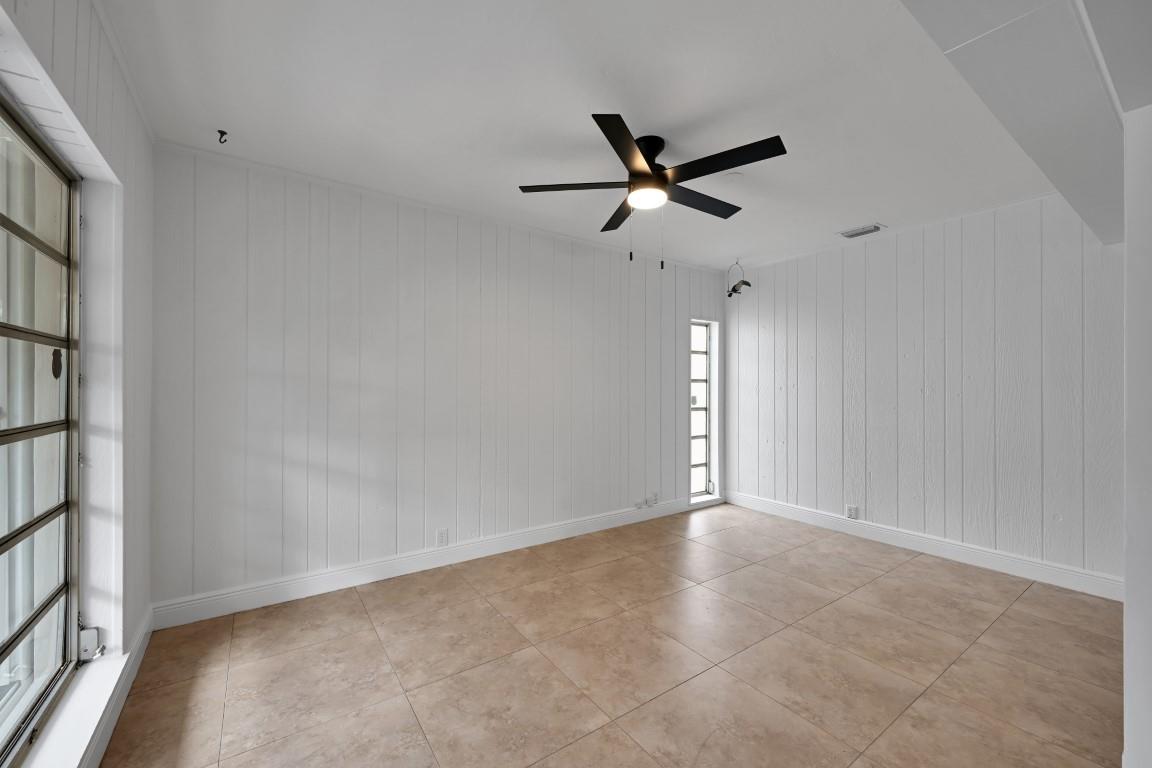 Shady Banks On New River - Residential