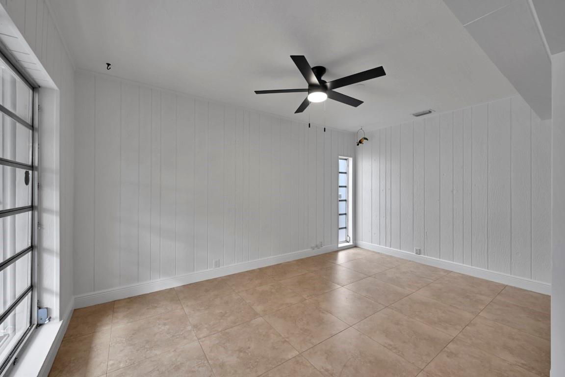 Shady Banks On New River - Residential