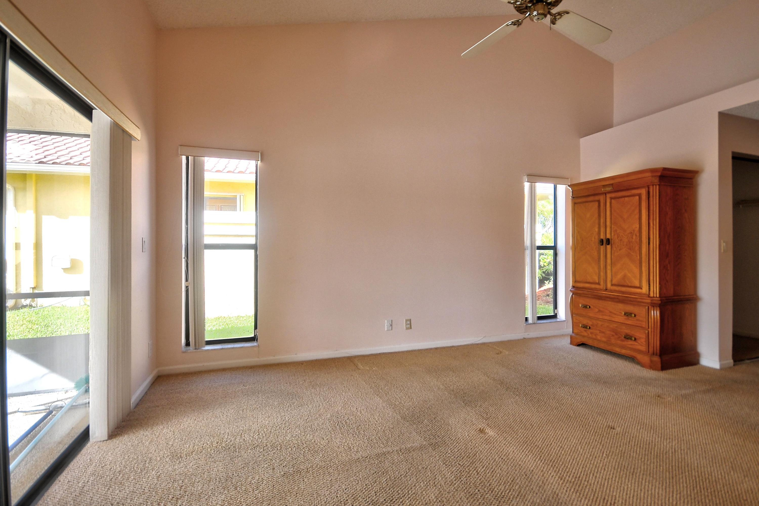 BOCA GREENS - Residential