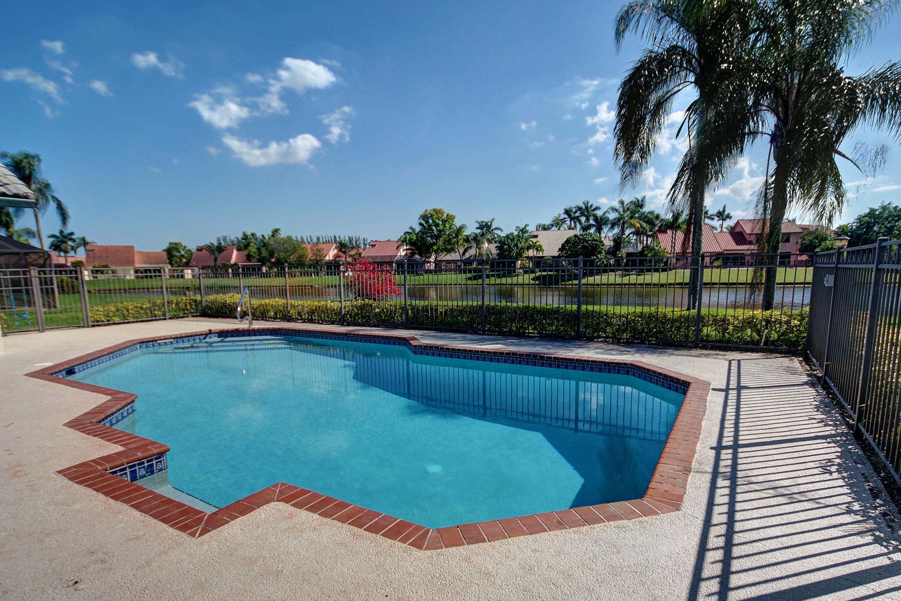 BOCA GREENS - Residential