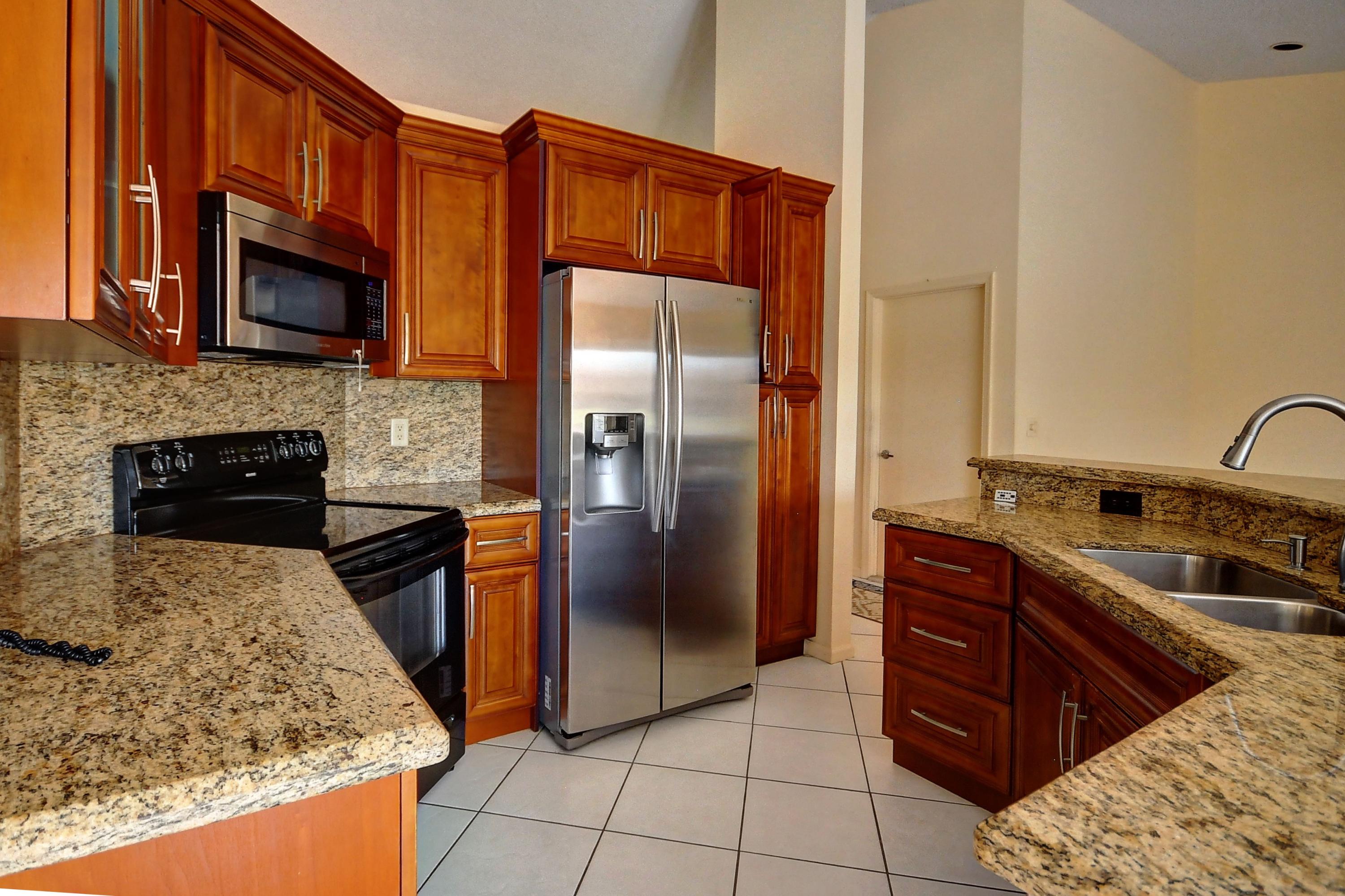 BOCA GREENS - Residential