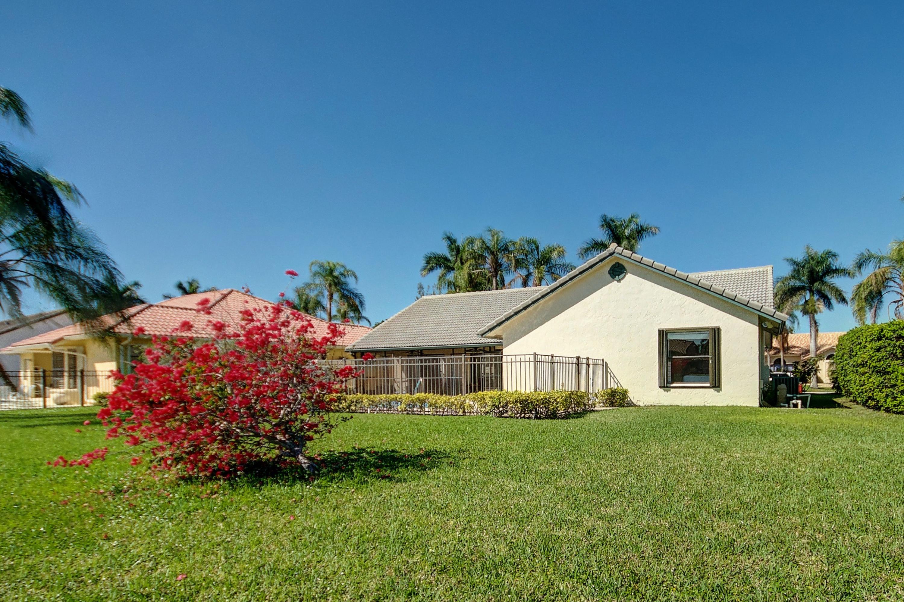 BOCA GREENS - Residential