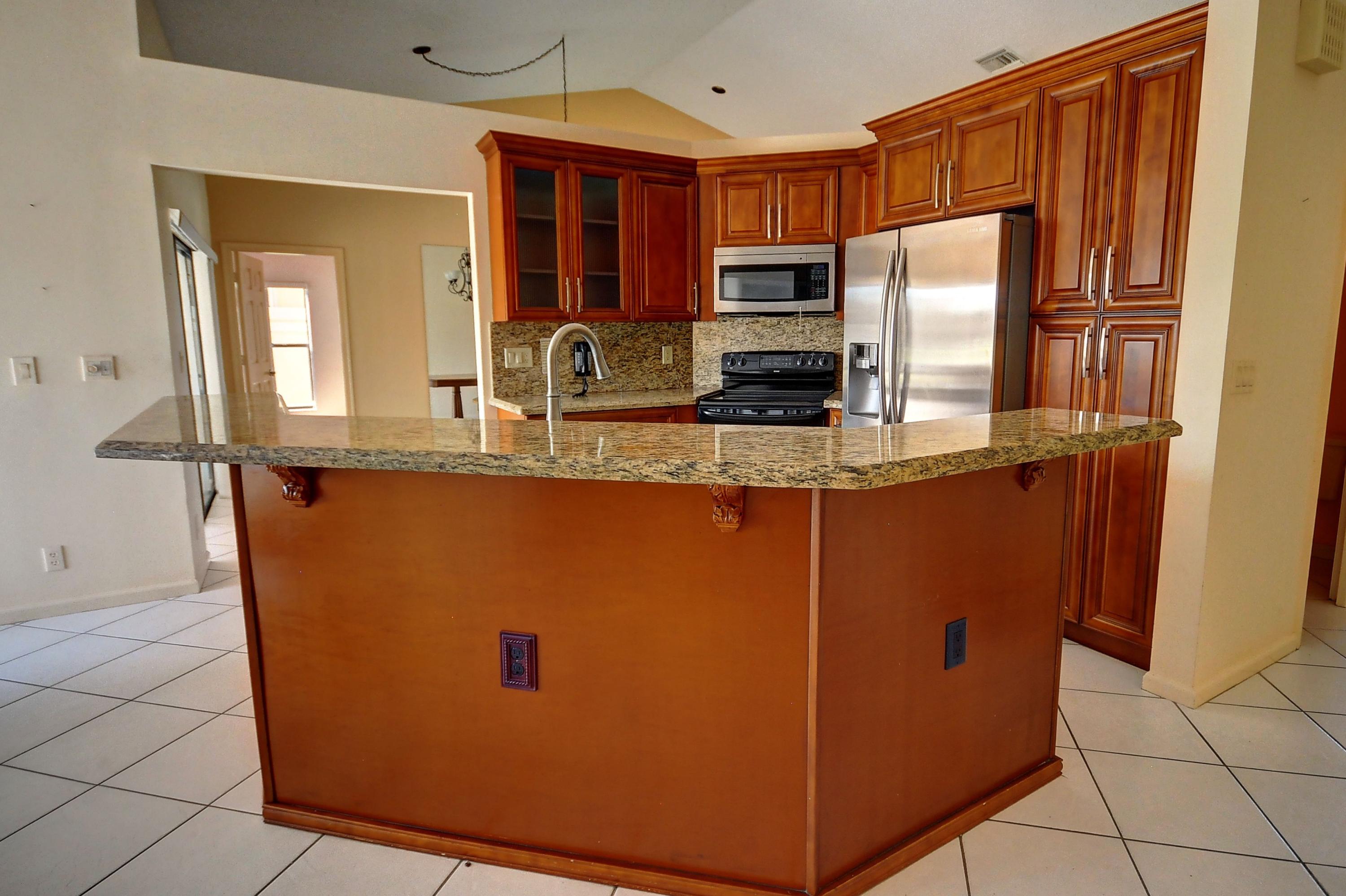 BOCA GREENS - Residential