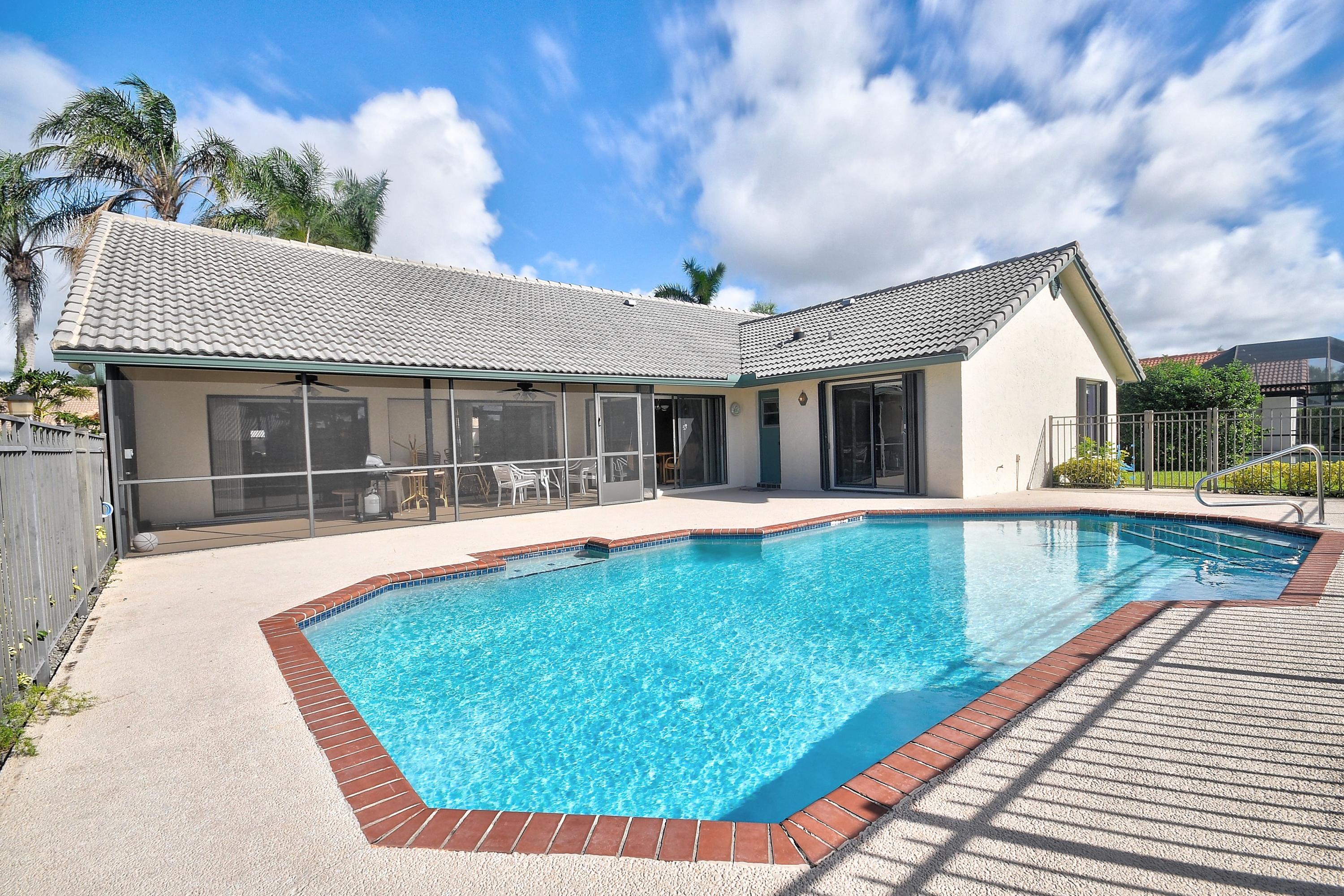 BOCA GREENS - Residential