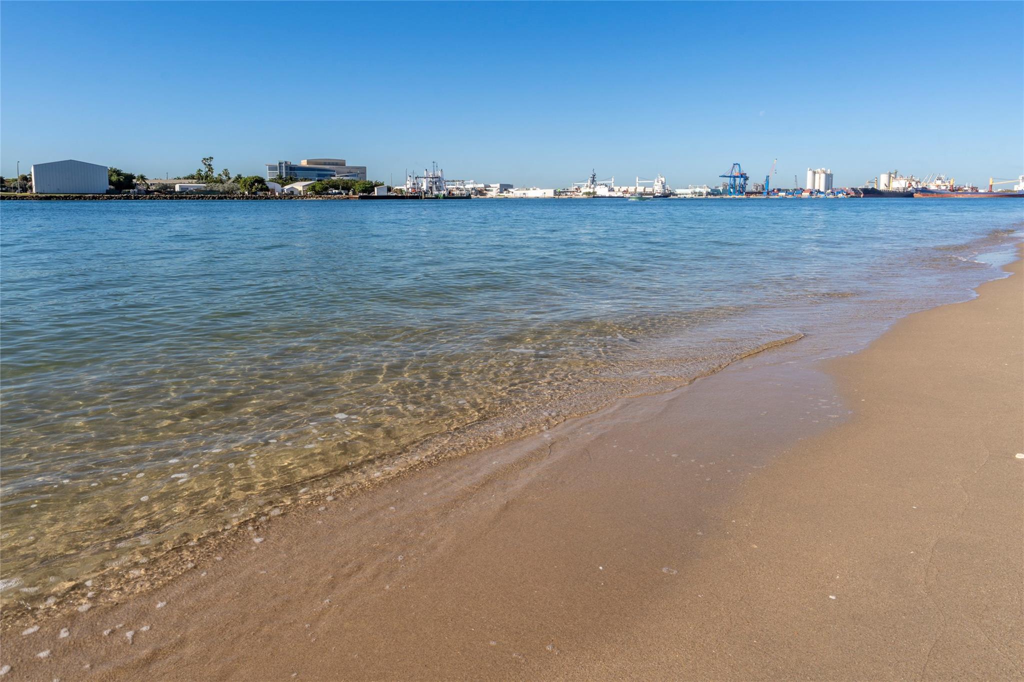 Breakwater 42-19 B - Residential