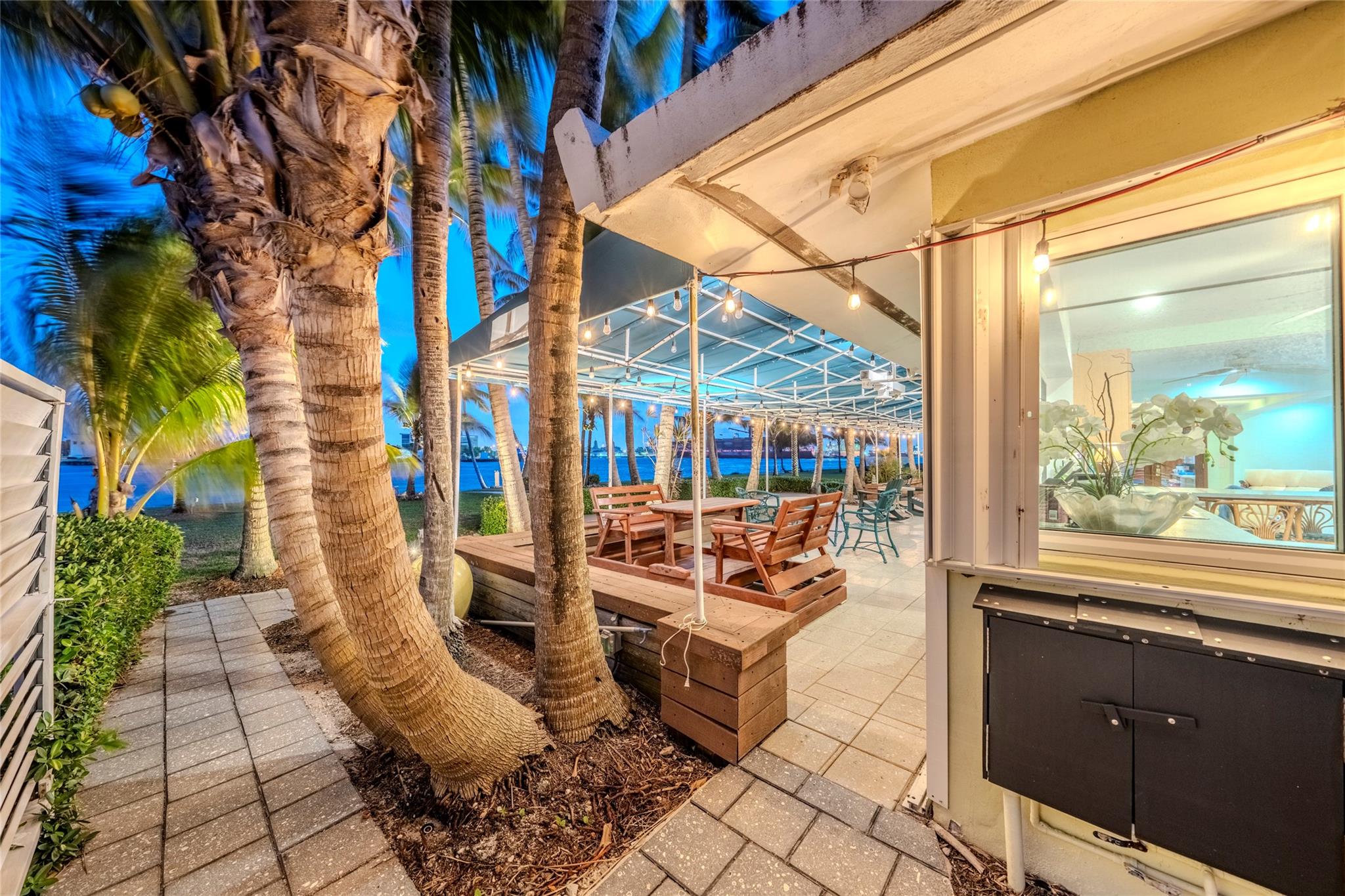 Breakwater 42-19 B - Residential