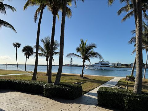 2608 Inlet Dr Fort Lauderdale FL 33316