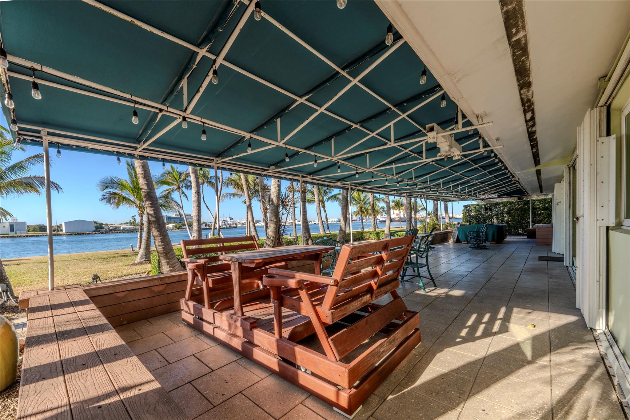 Breakwater 42-19 B - Residential