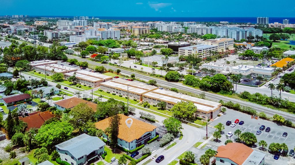 Photo of 201 SW 7th Street, Boca Raton, FL 33432 (MLS # B26013572)