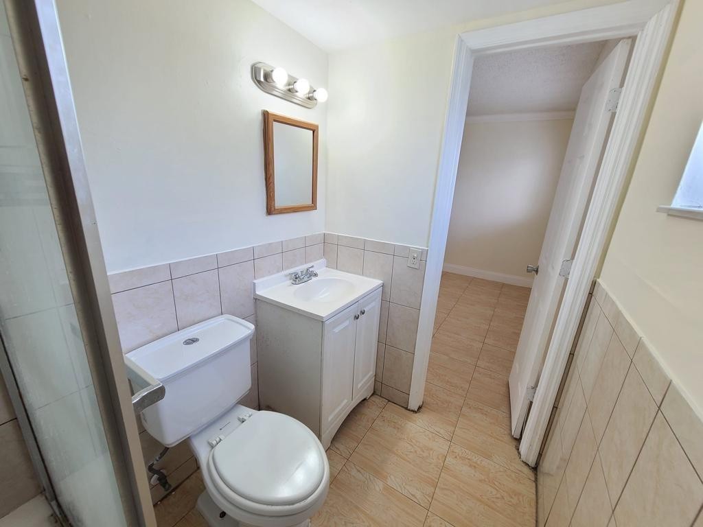 Enclave At Crown Park Con - Residential Lease