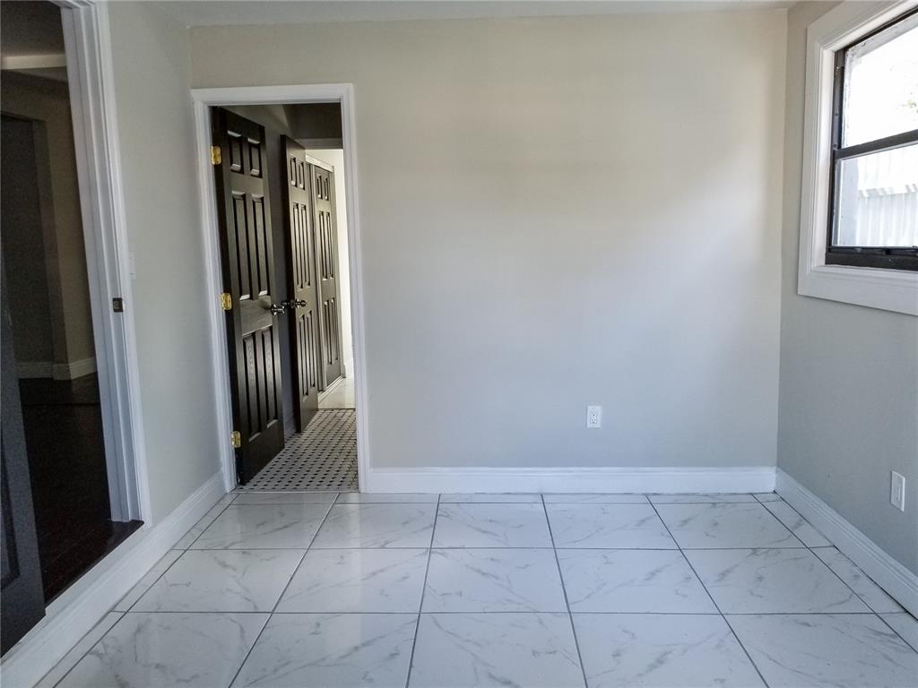 Railway Shops Add - Residential Lease