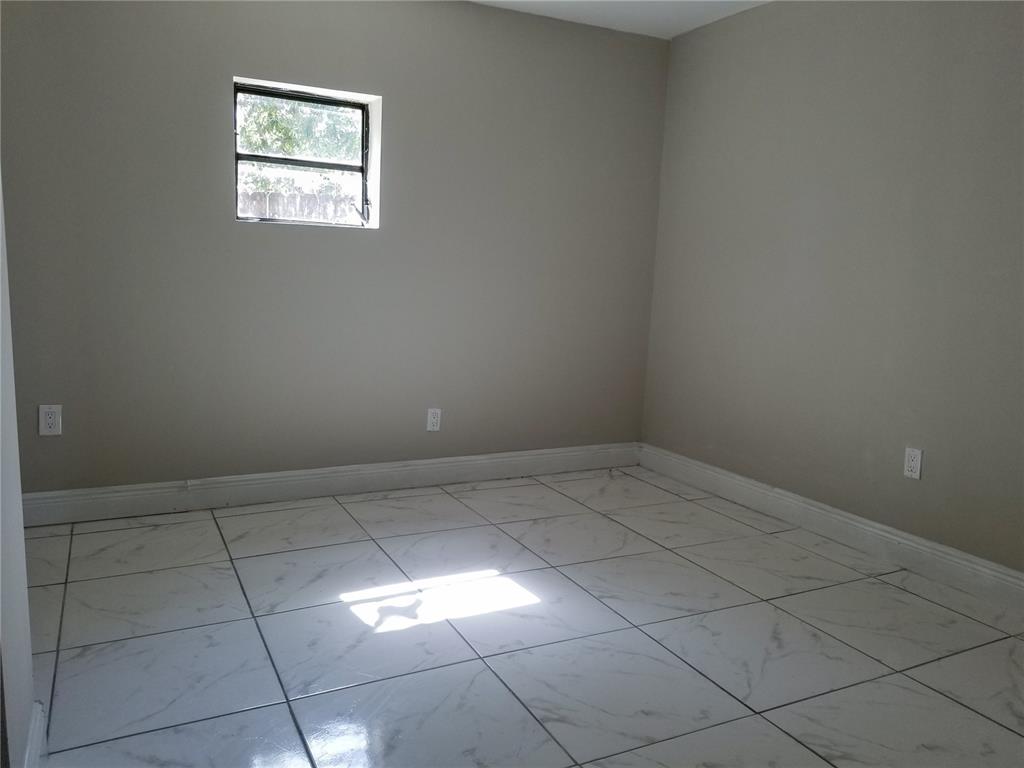 Railway Shops Add - Residential Lease