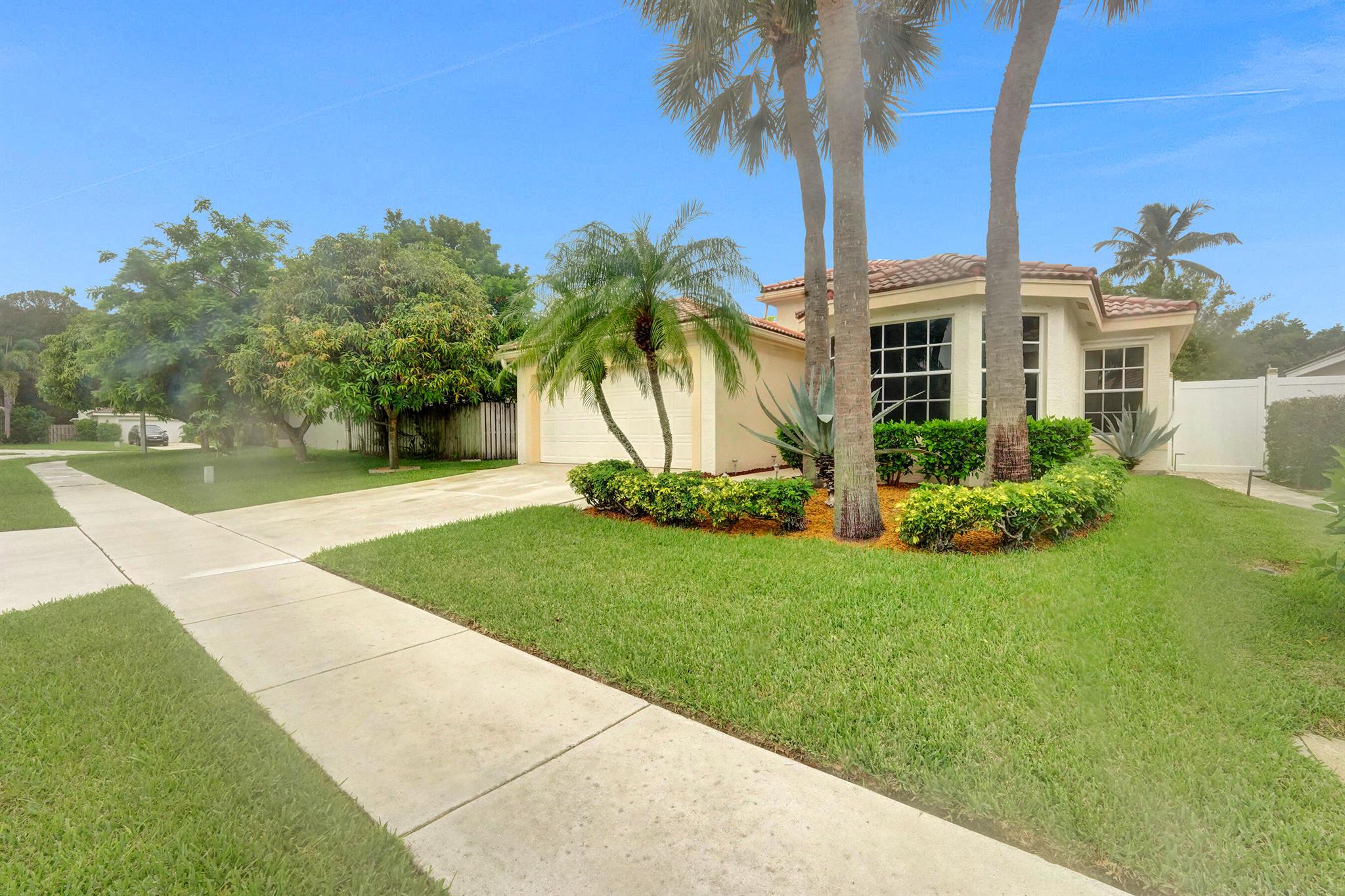 8252 White Rock Circle