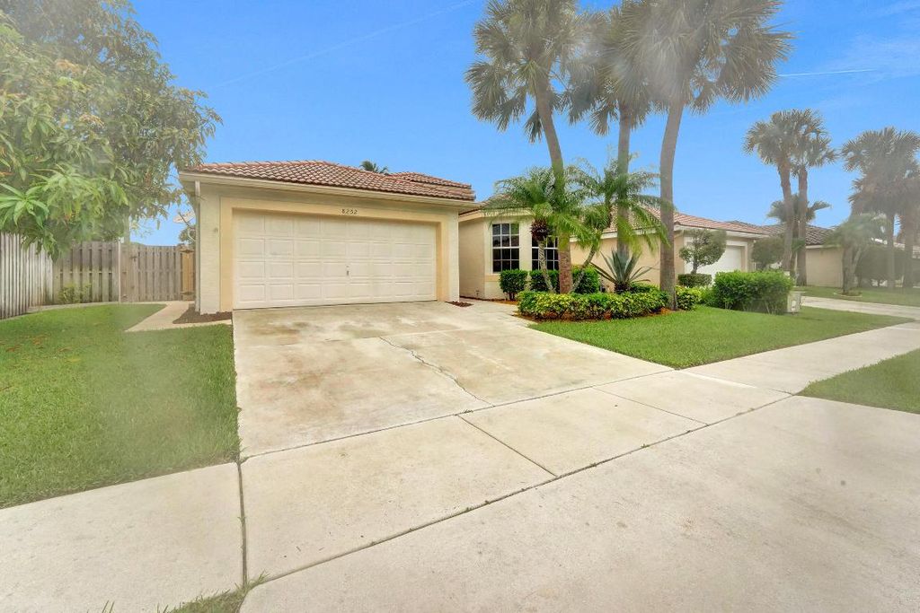 Photo of 8252 White Rock Circle, Boynton Beach, FL 33436 (MLS # R11108821)