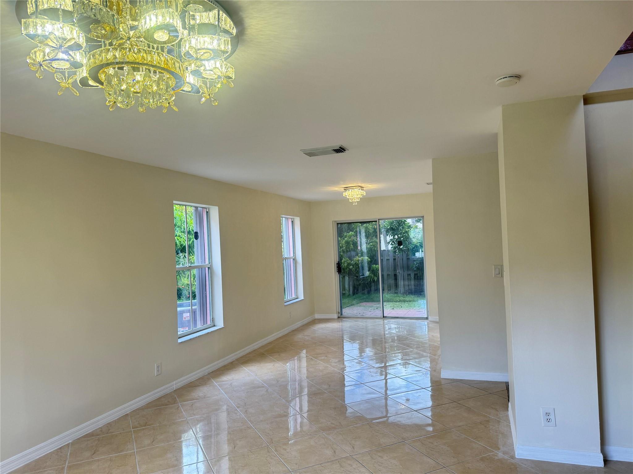THE ORANGE DRIVE-PINE ISLAND - Residential