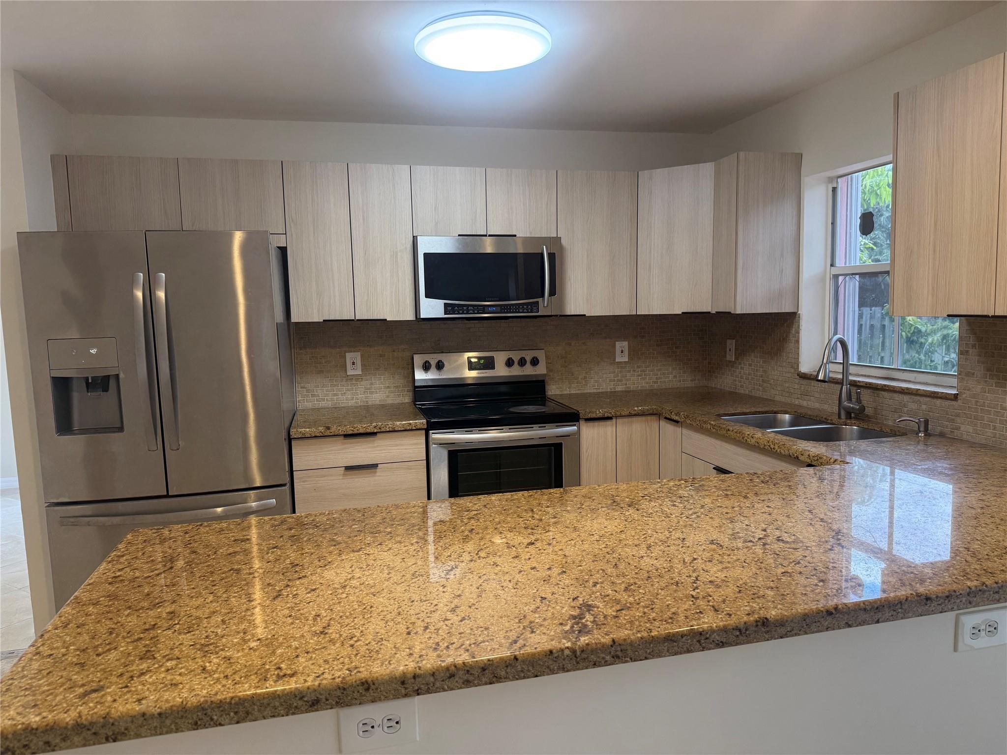 THE ORANGE DRIVE-PINE ISLAND - Residential