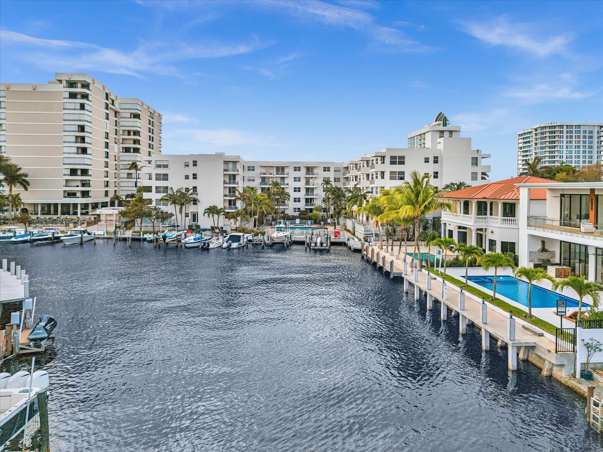 RIO ESPANA CONDO - Residential