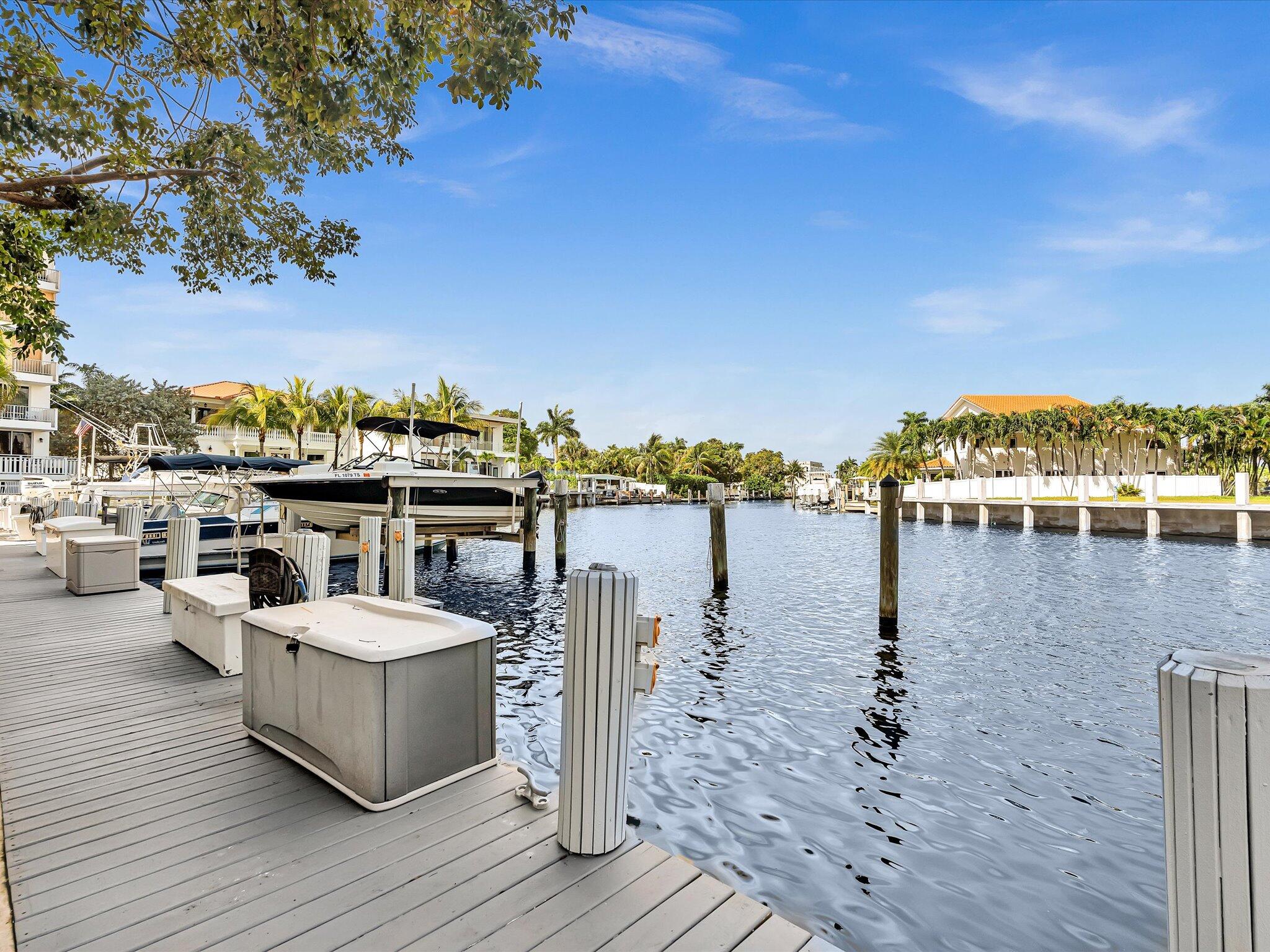 RIO ESPANA CONDO - Residential