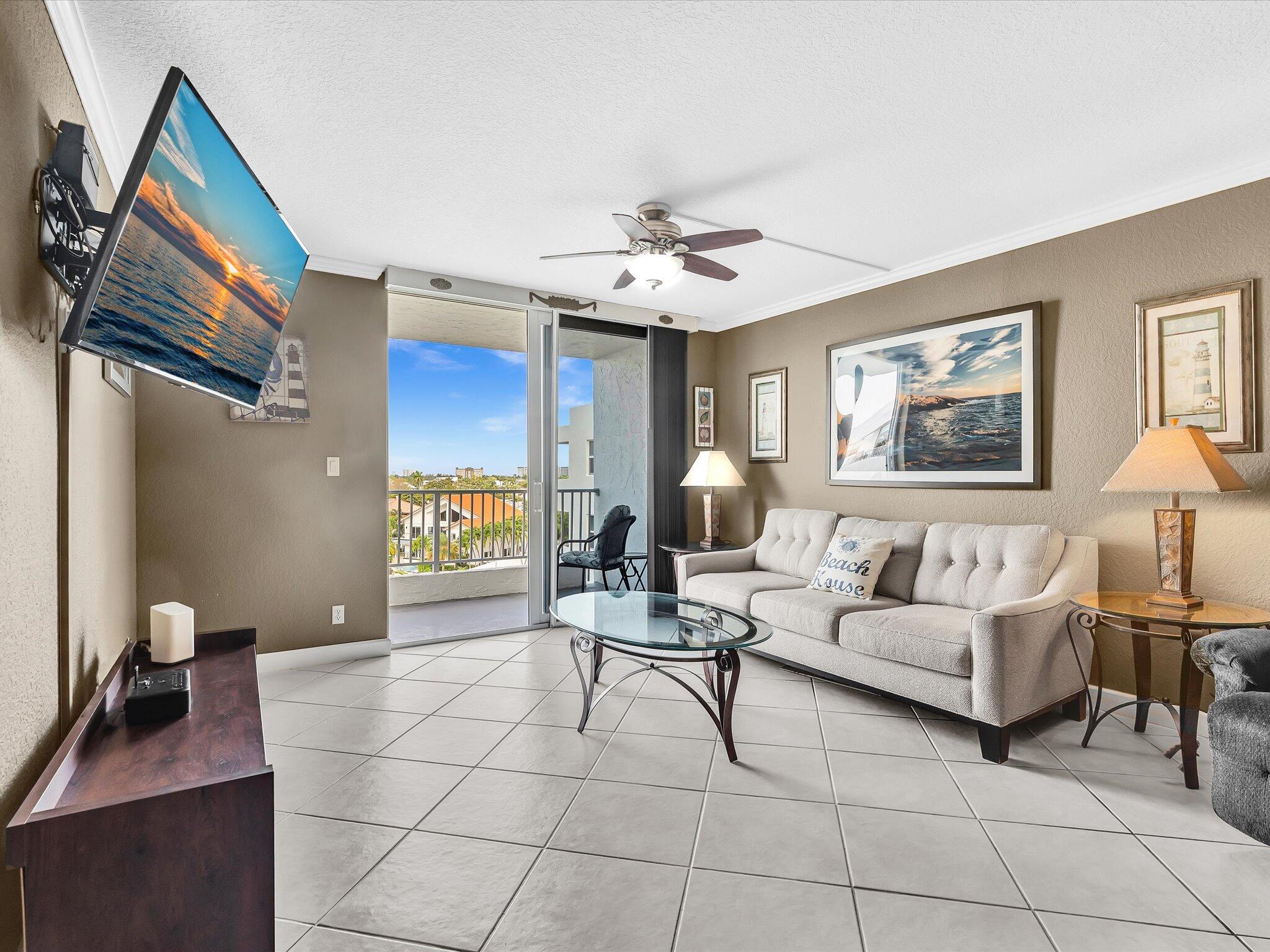 RIO ESPANA CONDO - Residential